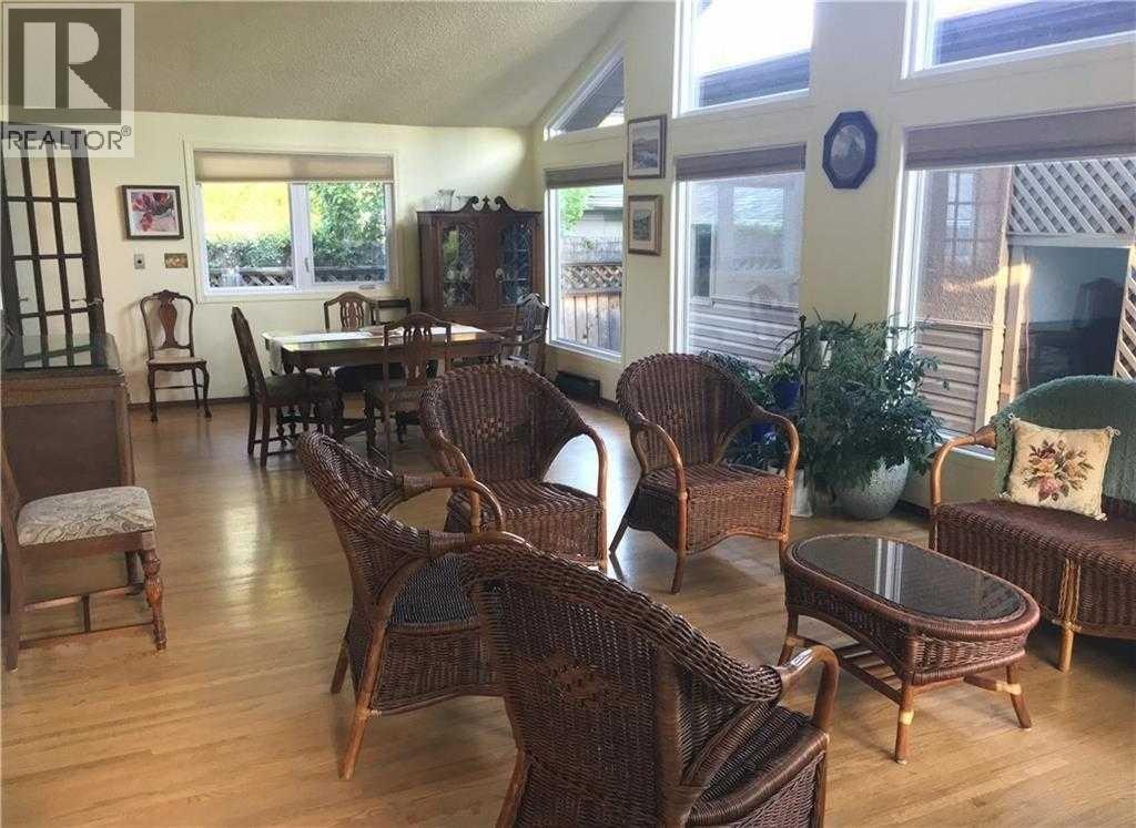 Single Family House Bungalow for Sale in   Avenue SW Glendale Calgary 