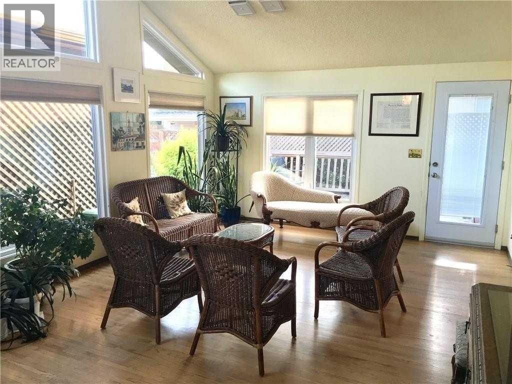 Single Family House Bungalow for Sale in   Avenue SW Glendale Calgary 