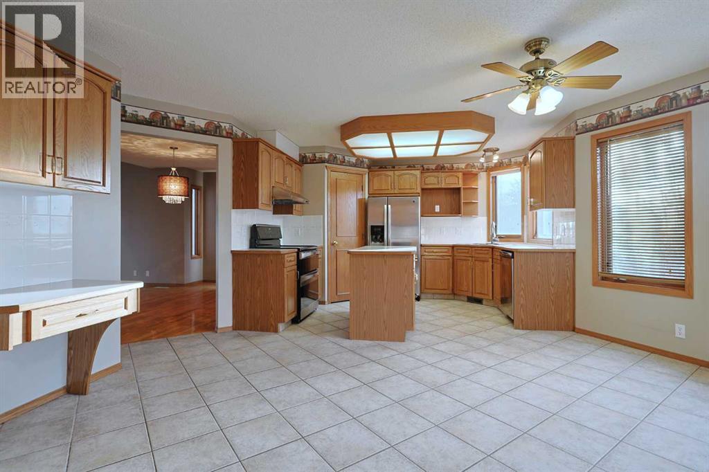 Single Family House for Sale in  Schubert Place NW Scenic Acres Calgary 