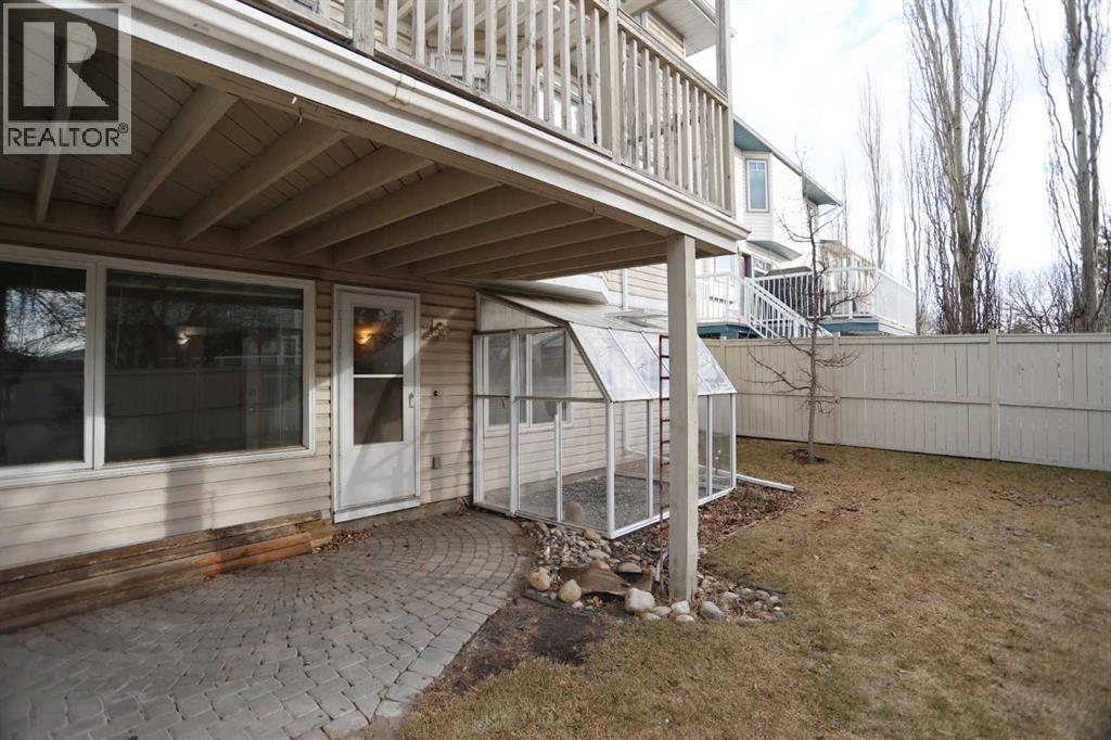 Single Family House for Sale in  Schubert Place NW Scenic Acres Calgary 