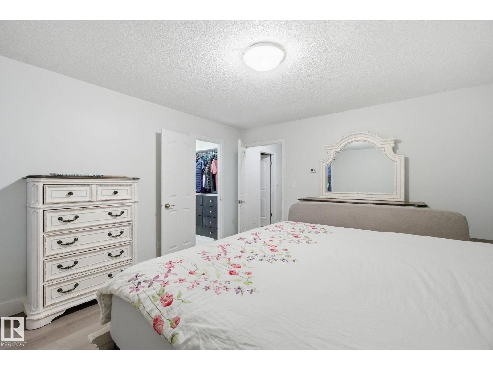 
          13812 120 Street NW
            <br/>
            <span>Edmonton</span>
            , 
            <span>AB</span>
             <span>T5X5B8</span>
         - Photo 29