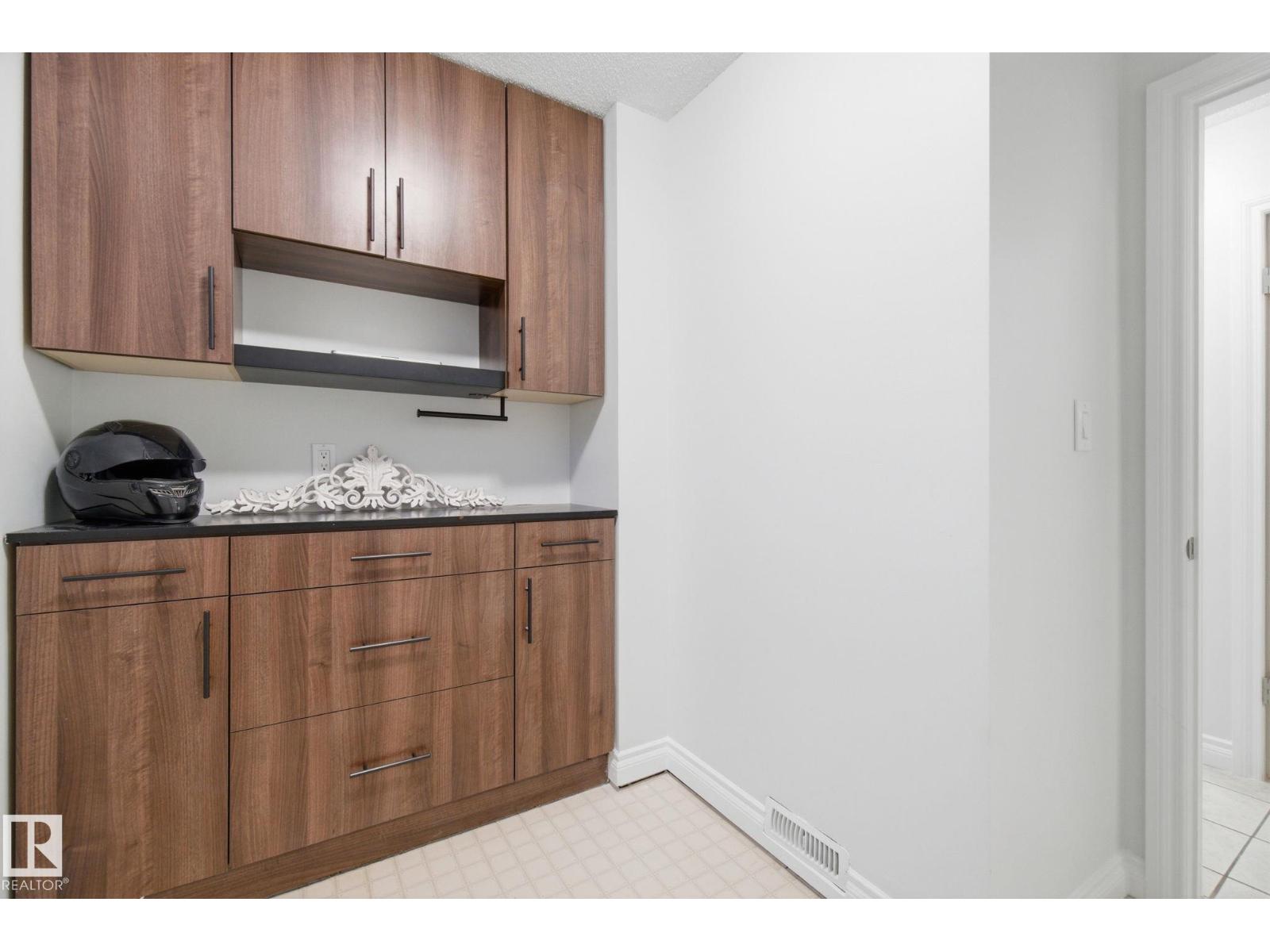 
          13812 120 Street NW
            <br/>
            <span>Edmonton</span>
            , 
            <span>AB</span>
             <span>T5X5B8</span>
         - Photo 38