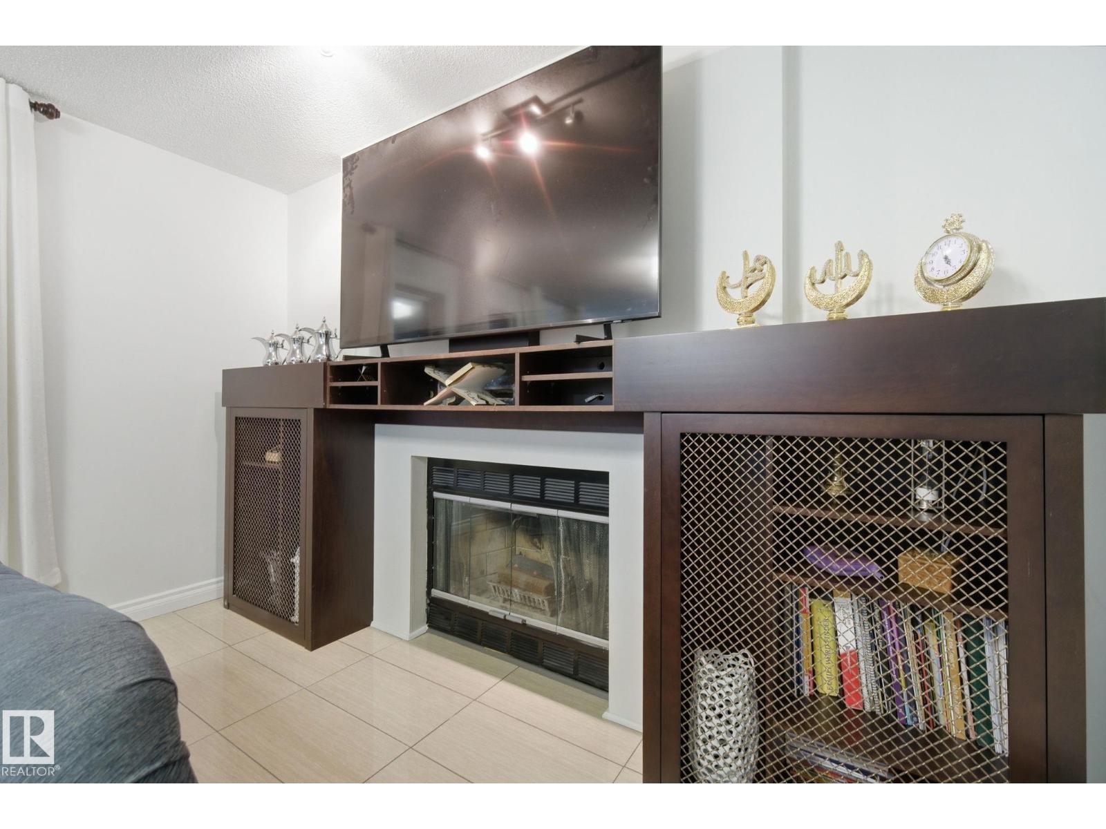 
          13812 120 Street NW
            <br/>
            <span>Edmonton</span>
            , 
            <span>AB</span>
             <span>T5X5B8</span>
         - Photo 34