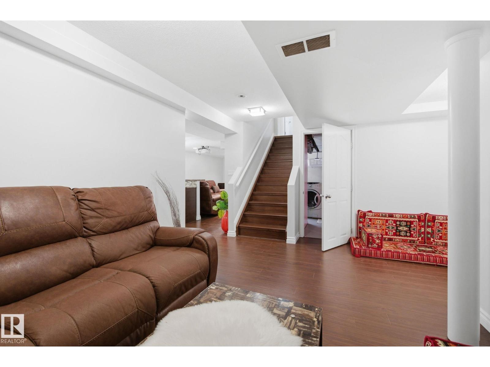 
          13812 120 Street NW
            <br/>
            <span>Edmonton</span>
            , 
            <span>AB</span>
             <span>T5X5B8</span>
         - Photo 49