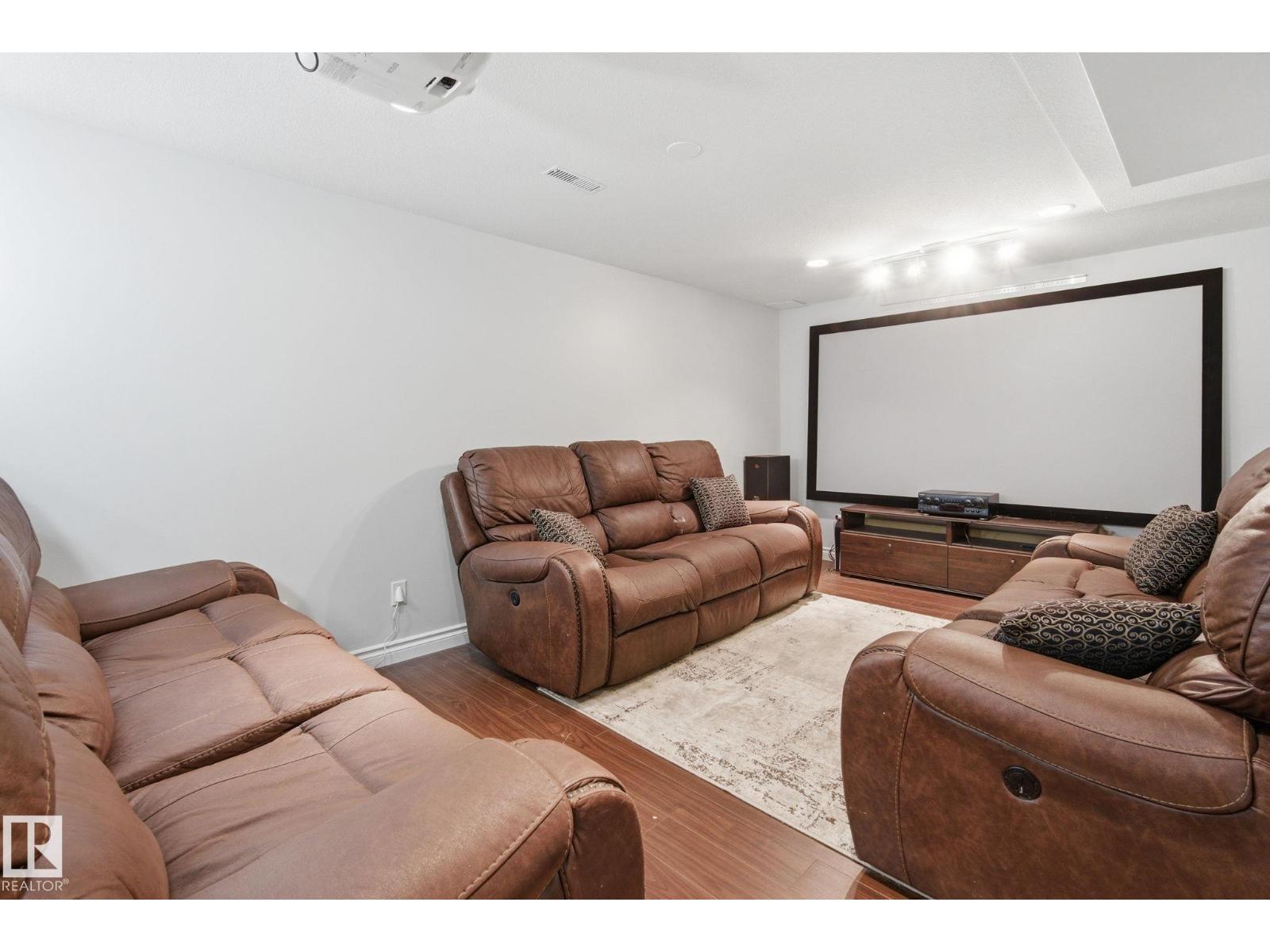 
          13812 120 Street NW
            <br/>
            <span>Edmonton</span>
            , 
            <span>AB</span>
             <span>T5X5B8</span>
         - Photo 28