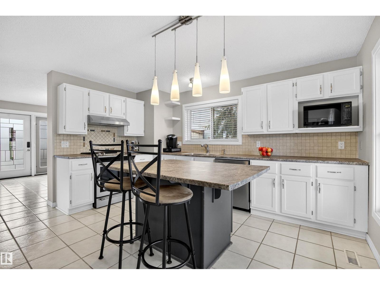 3907 44 AV, Stony Plain