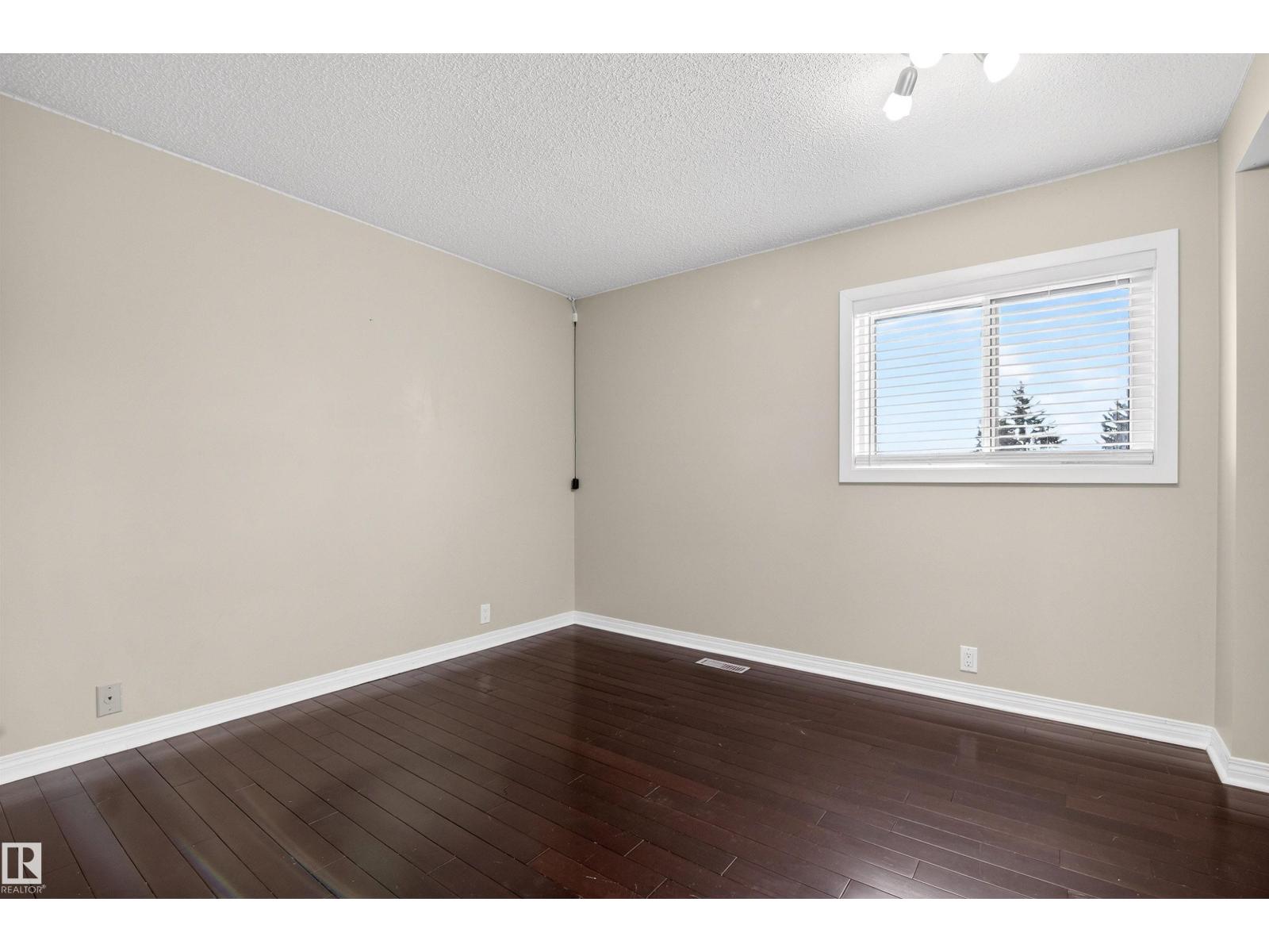 3907 44 AV, Stony Plain