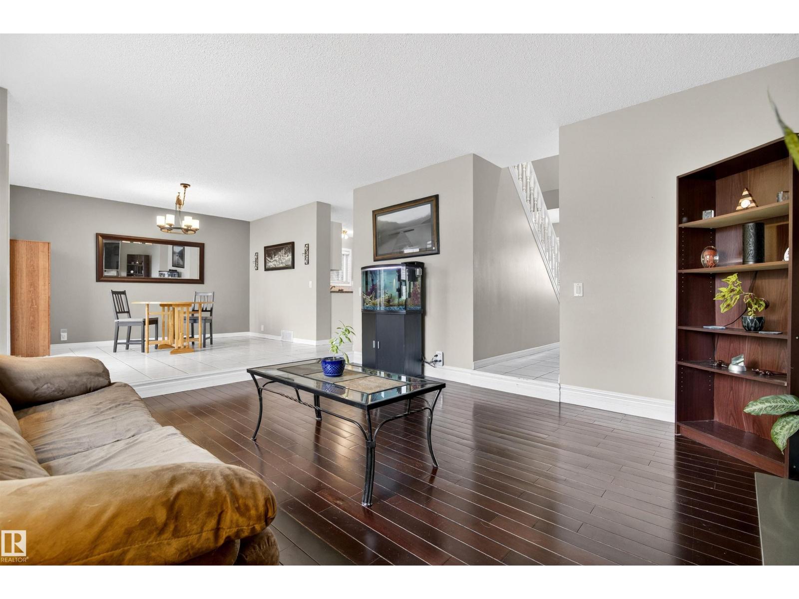 3907 44 AV, Stony Plain