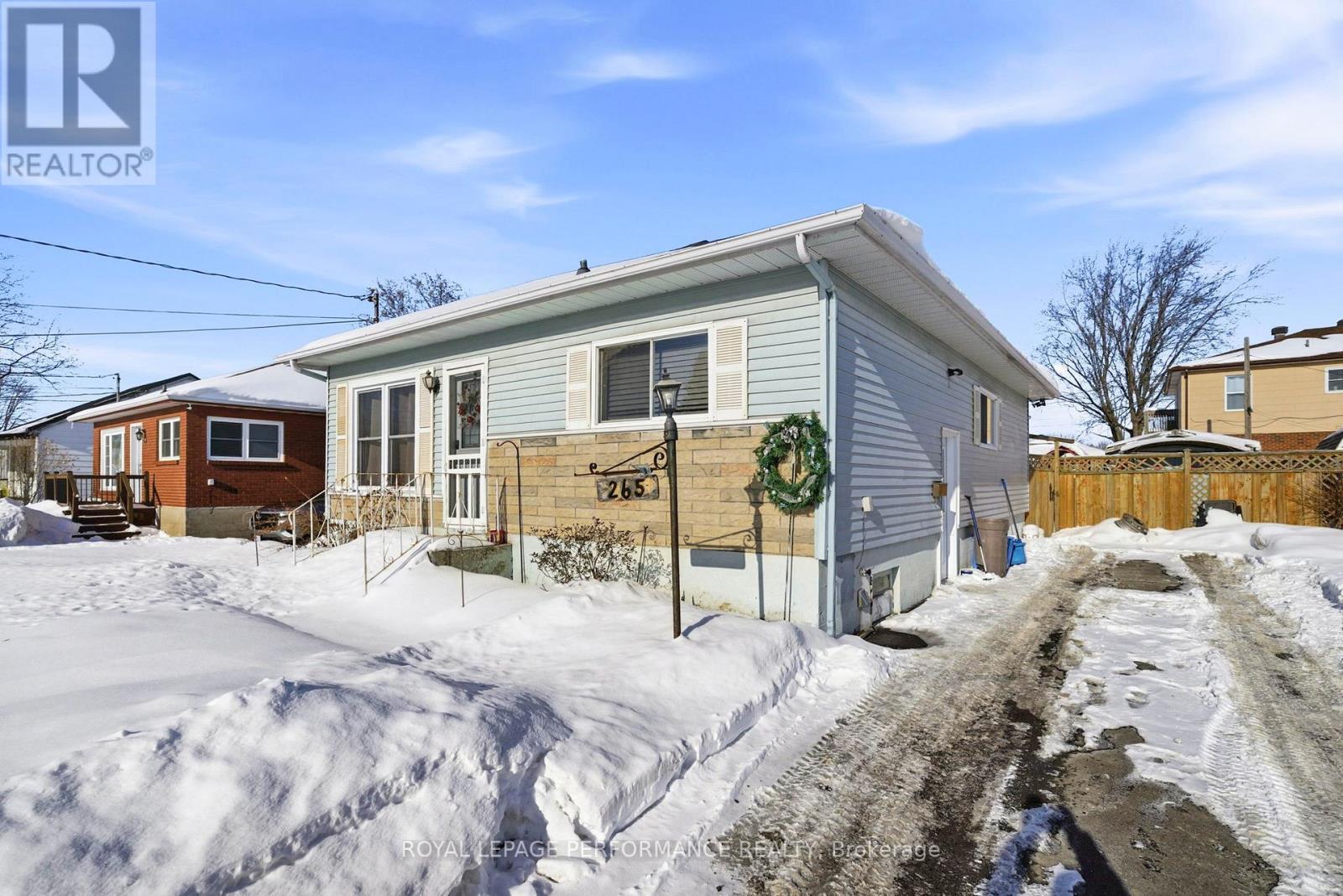 265 Sunnyside photo 3