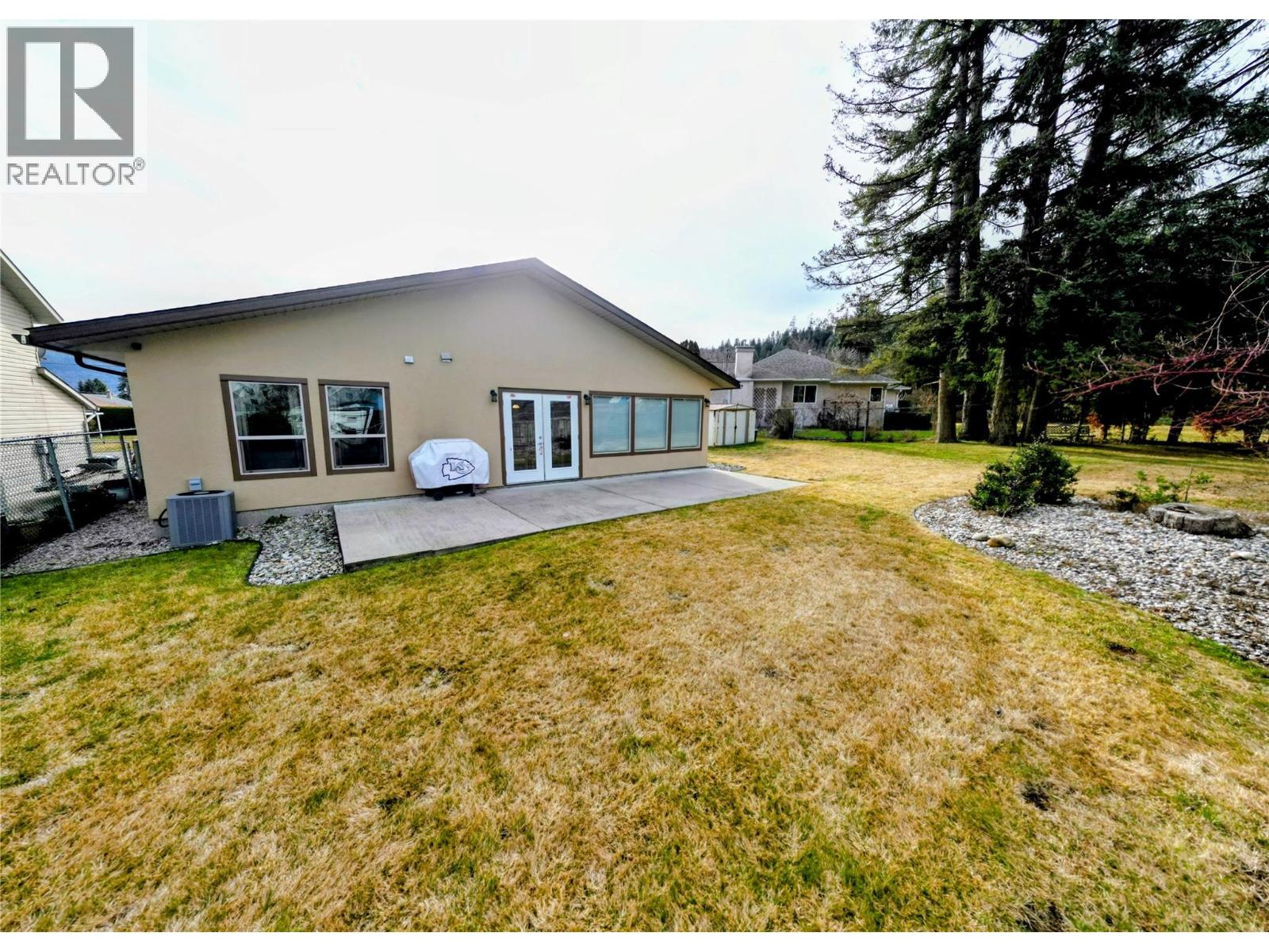 651 Hanville Place, Castlegar