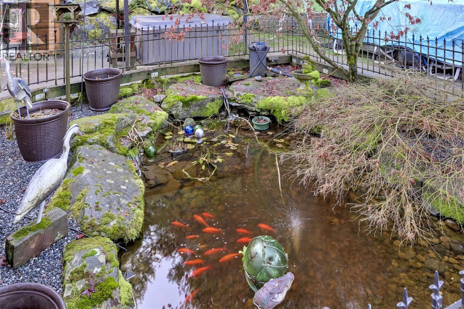 846 Aros Rd, Cobble Hill