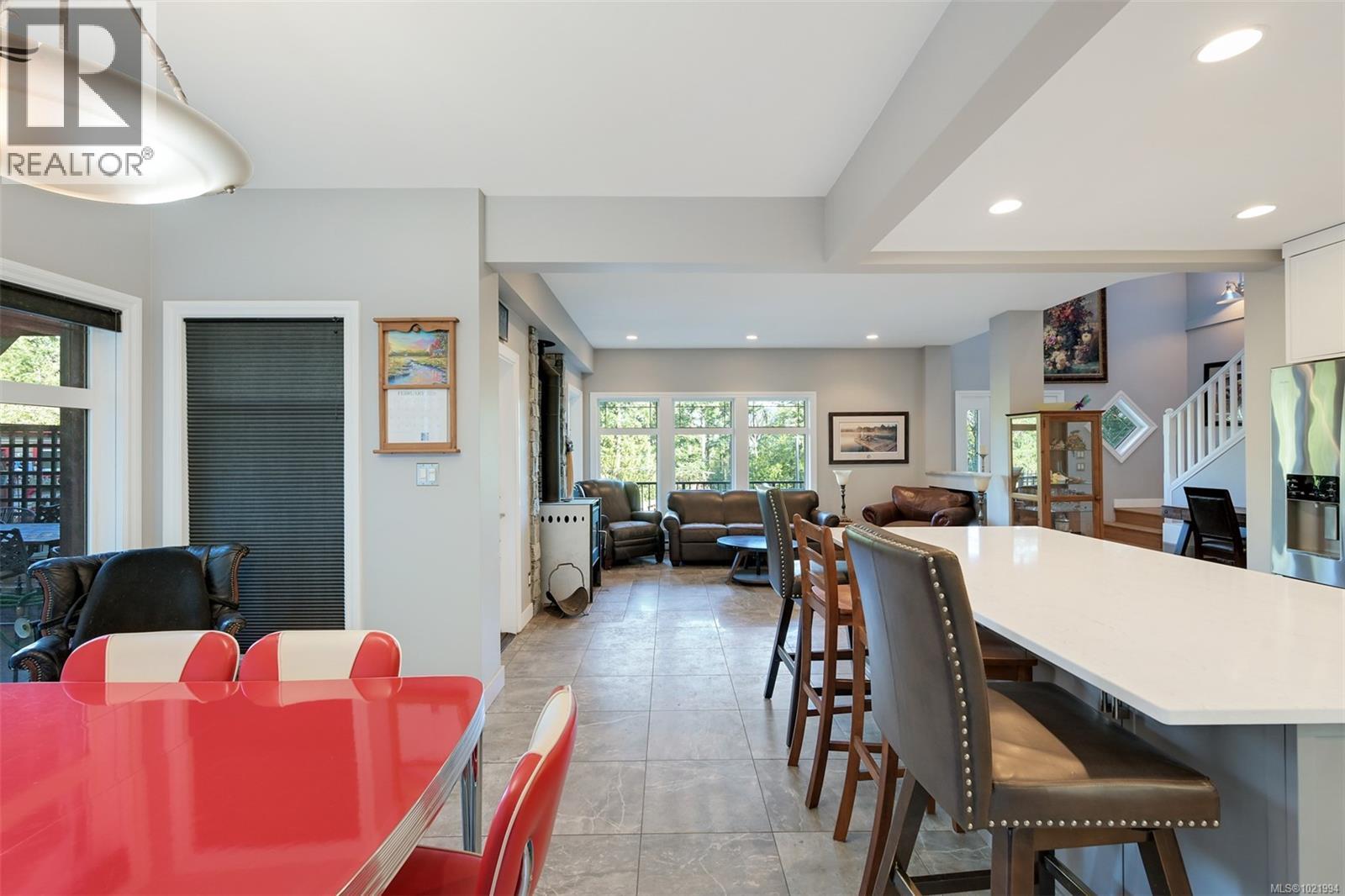 846 Aros Rd, Cobble Hill