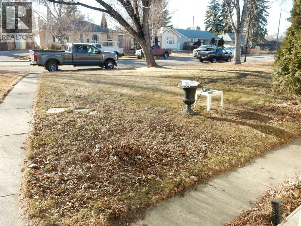 Single Family House Bungalow for Sale in  Southwood Drive SE Southview Calgary 