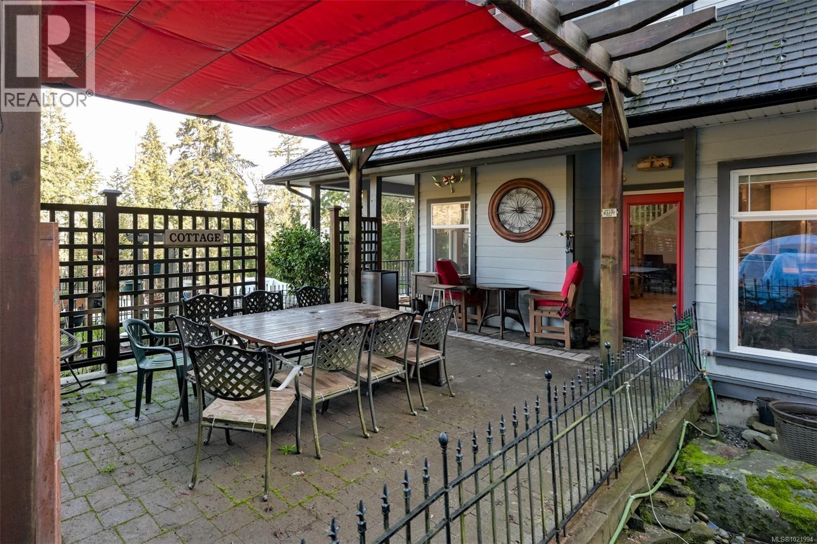 846 Aros Rd, Cobble Hill