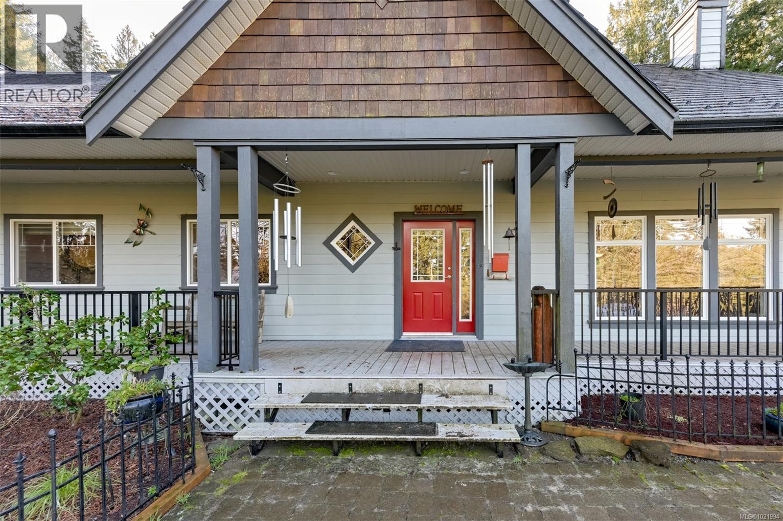 846 Aros Rd, Cobble Hill