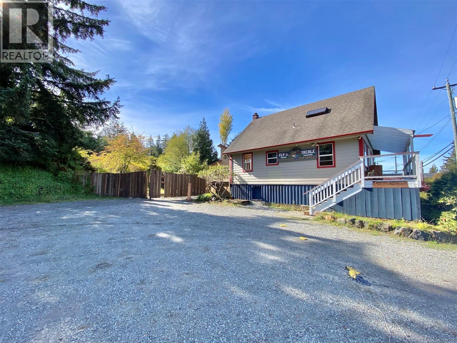 561 Campbell St, Tofino
