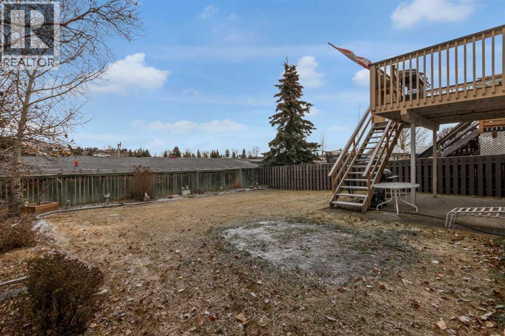 38 West Mcdougal Road, Cochrane