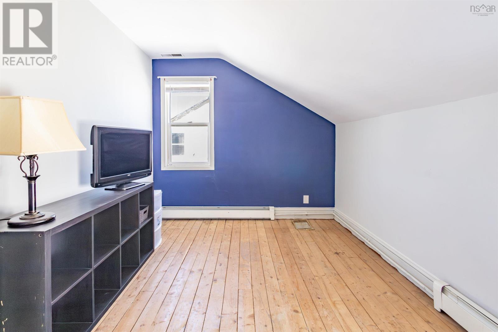 Property 21 of 45 of 31 Hillcrest Street