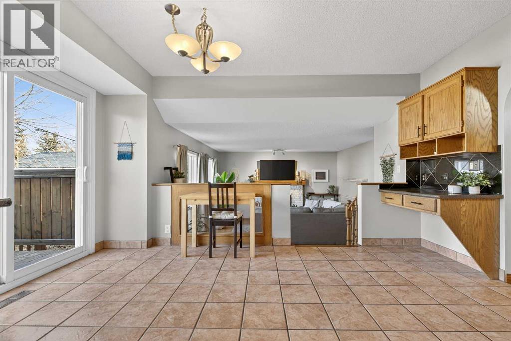 Single Family House for Sale in  Mckerrell Close SE McKenzie Lake Calgary 