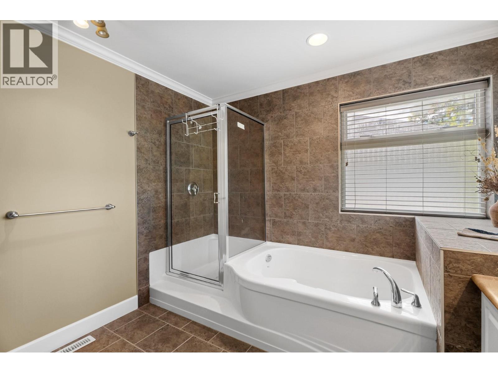 2625 Forksdale Avenue - Image 41