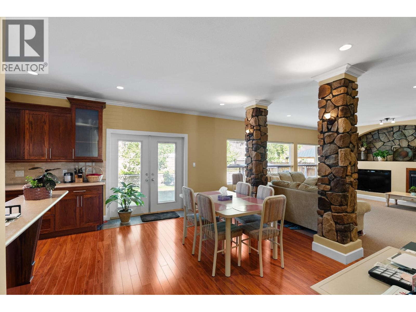 2625 Forksdale Avenue - 10