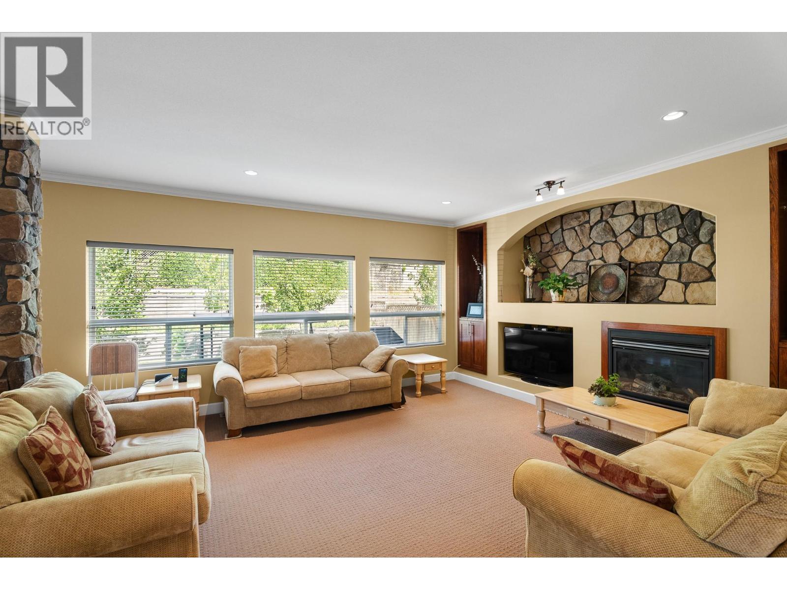 2625 Forksdale Avenue - 24