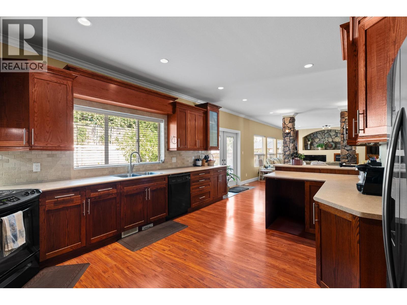 2625 Forksdale Avenue - 17