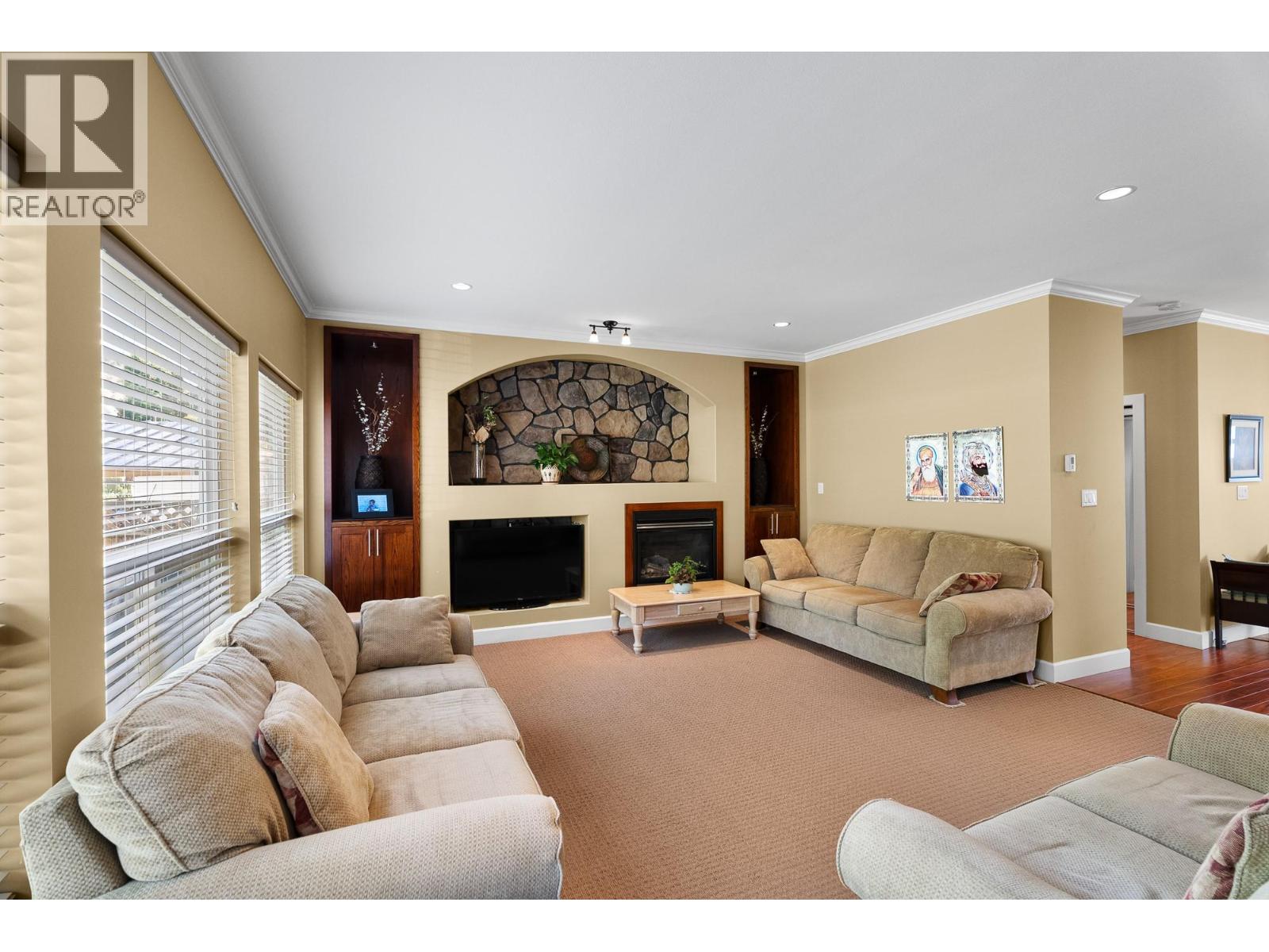 2625 Forksdale Avenue - 22