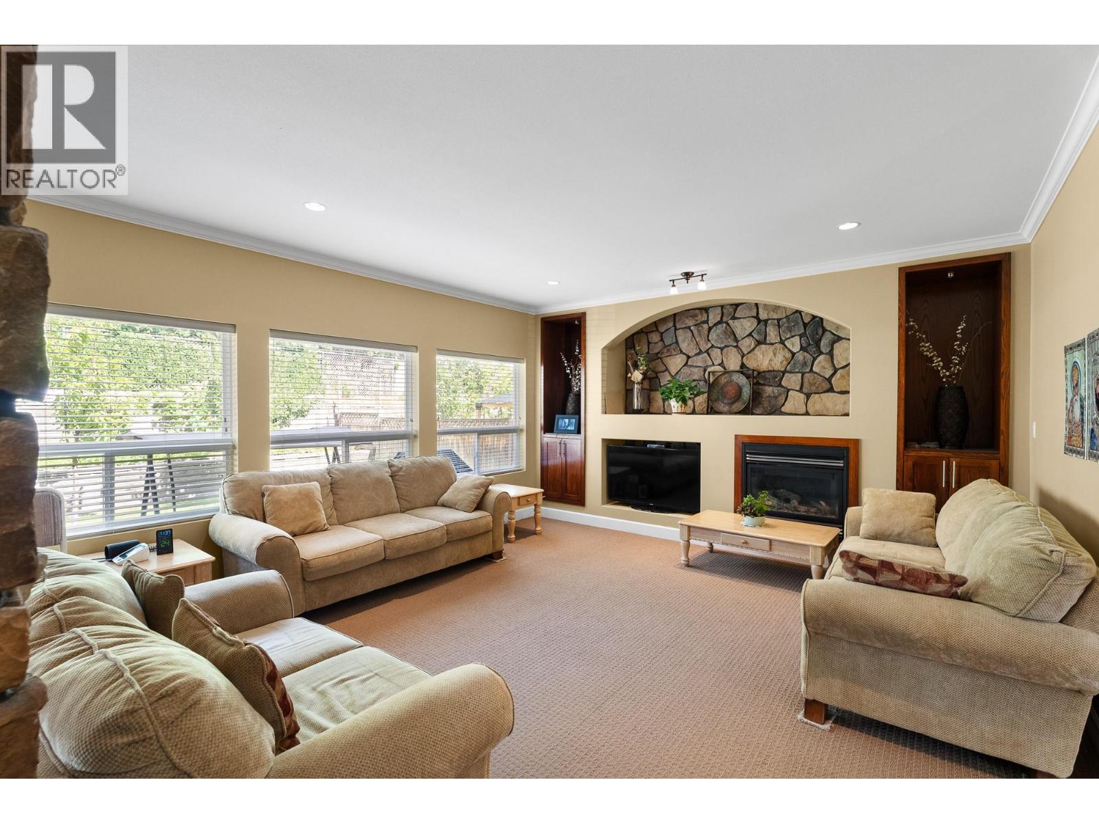 2625 Forksdale Avenue - 23