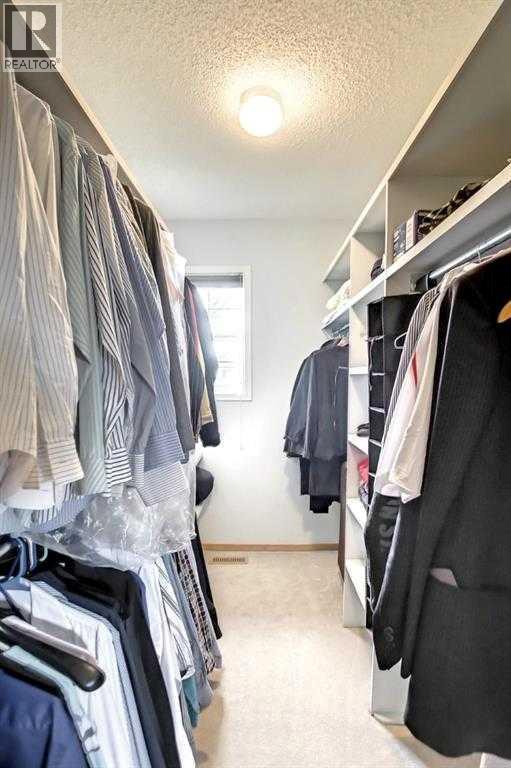 Single Family House for Sale in  Hidden Valley Drive NW Hidden Valley Calgary 