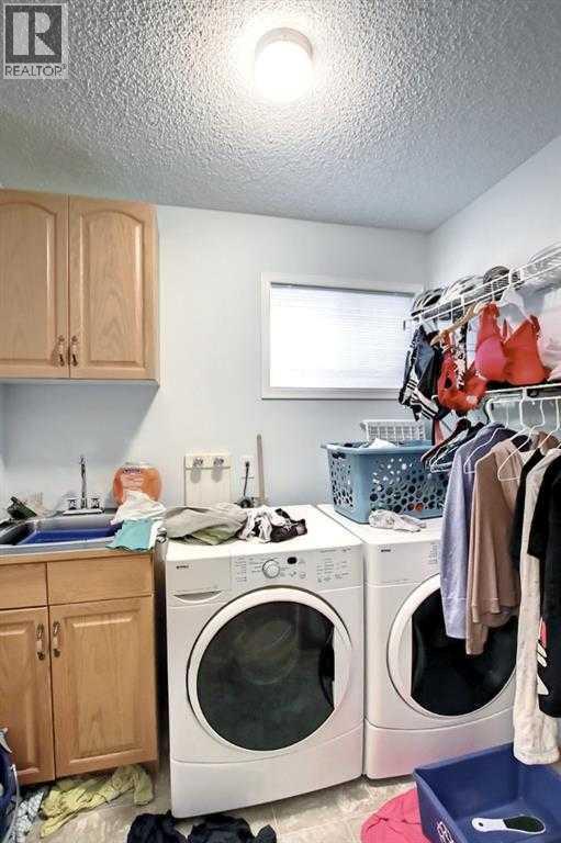 Single Family House for Sale in  Hidden Valley Drive NW Hidden Valley Calgary 