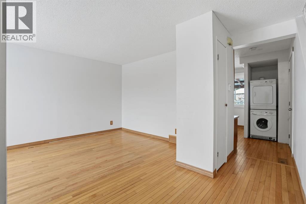 Single Family House for Sale in   Street SE Penbrooke Meadows Calgary 