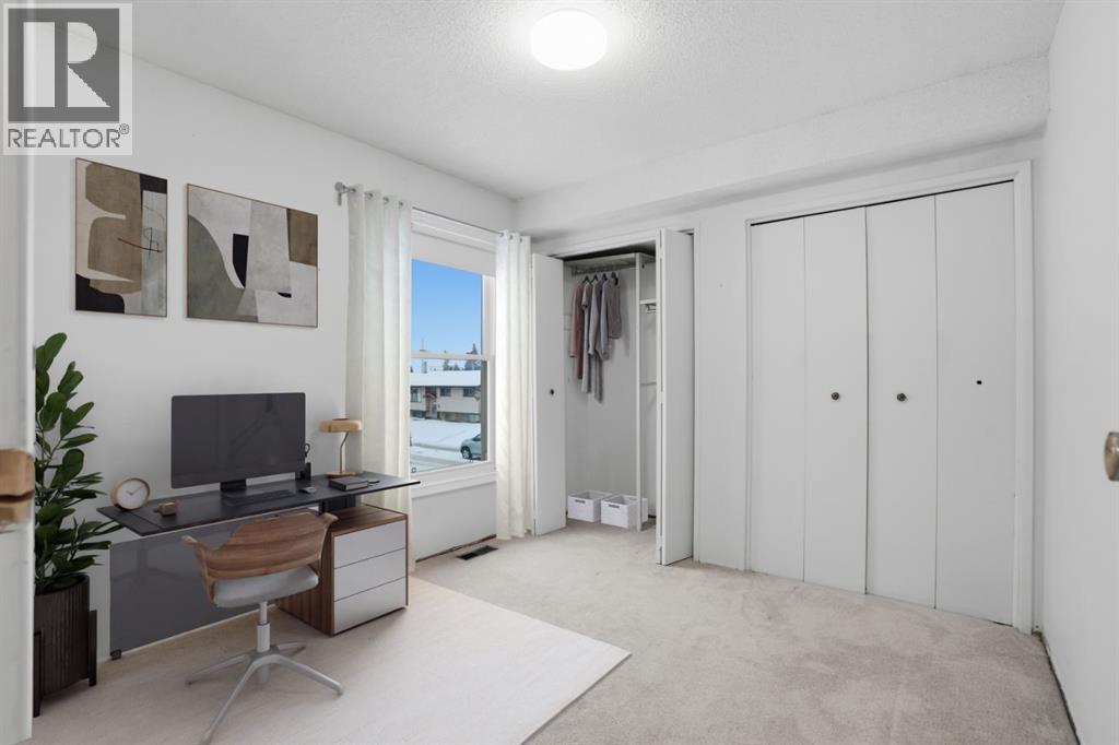 Single Family House for Sale in   Street SE Penbrooke Meadows Calgary 