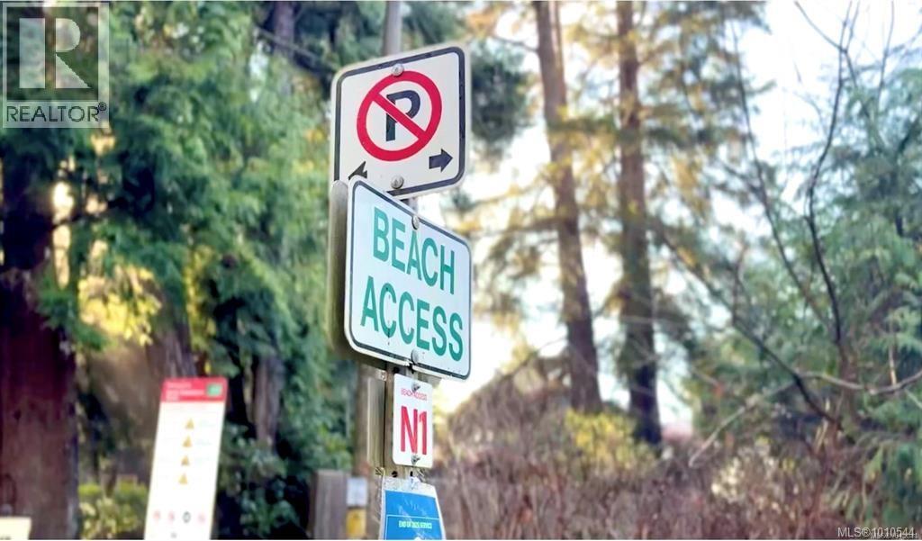 1316 Lynn Rd, Tofino