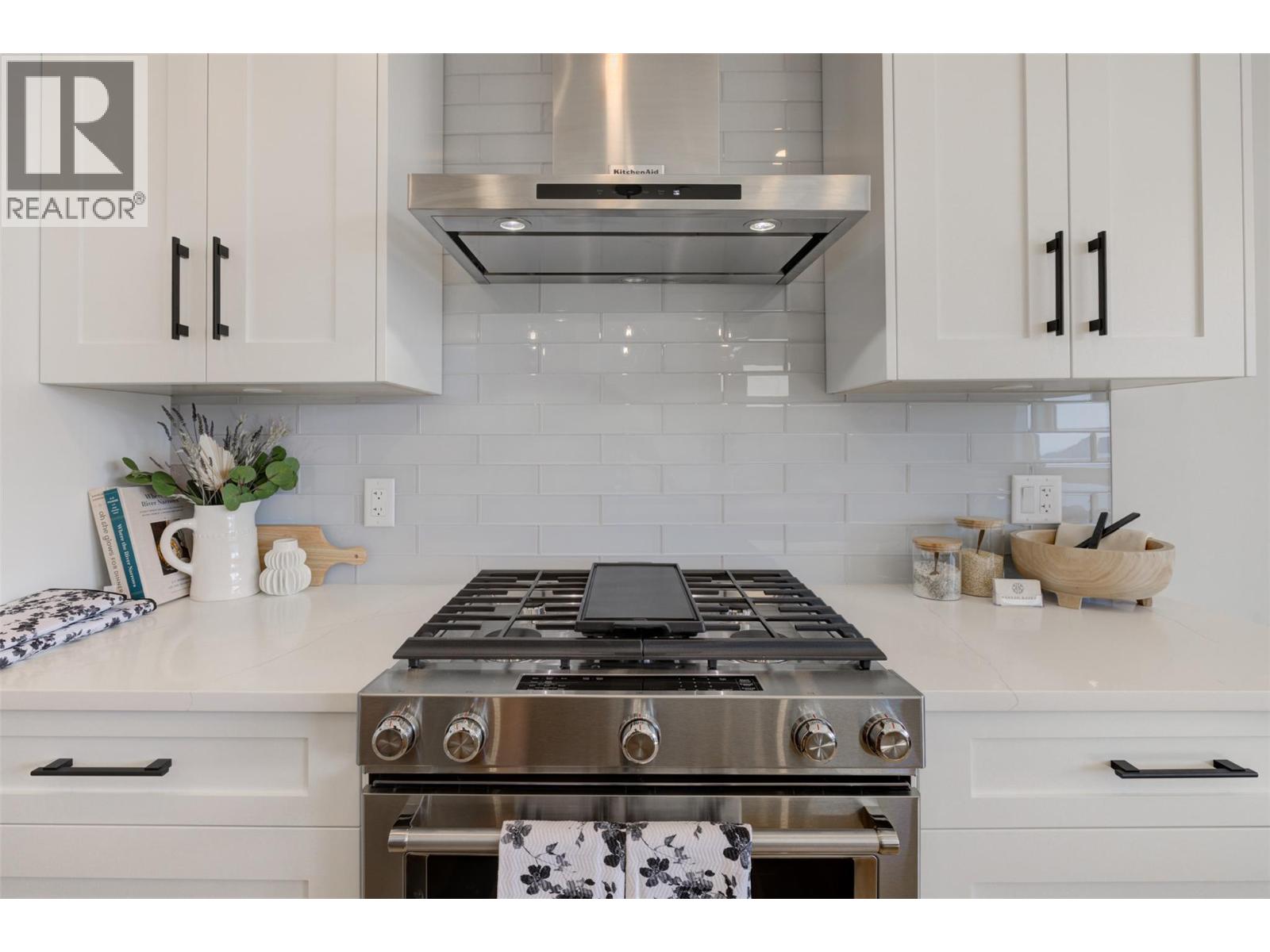  5992 Princess Street, Peachland