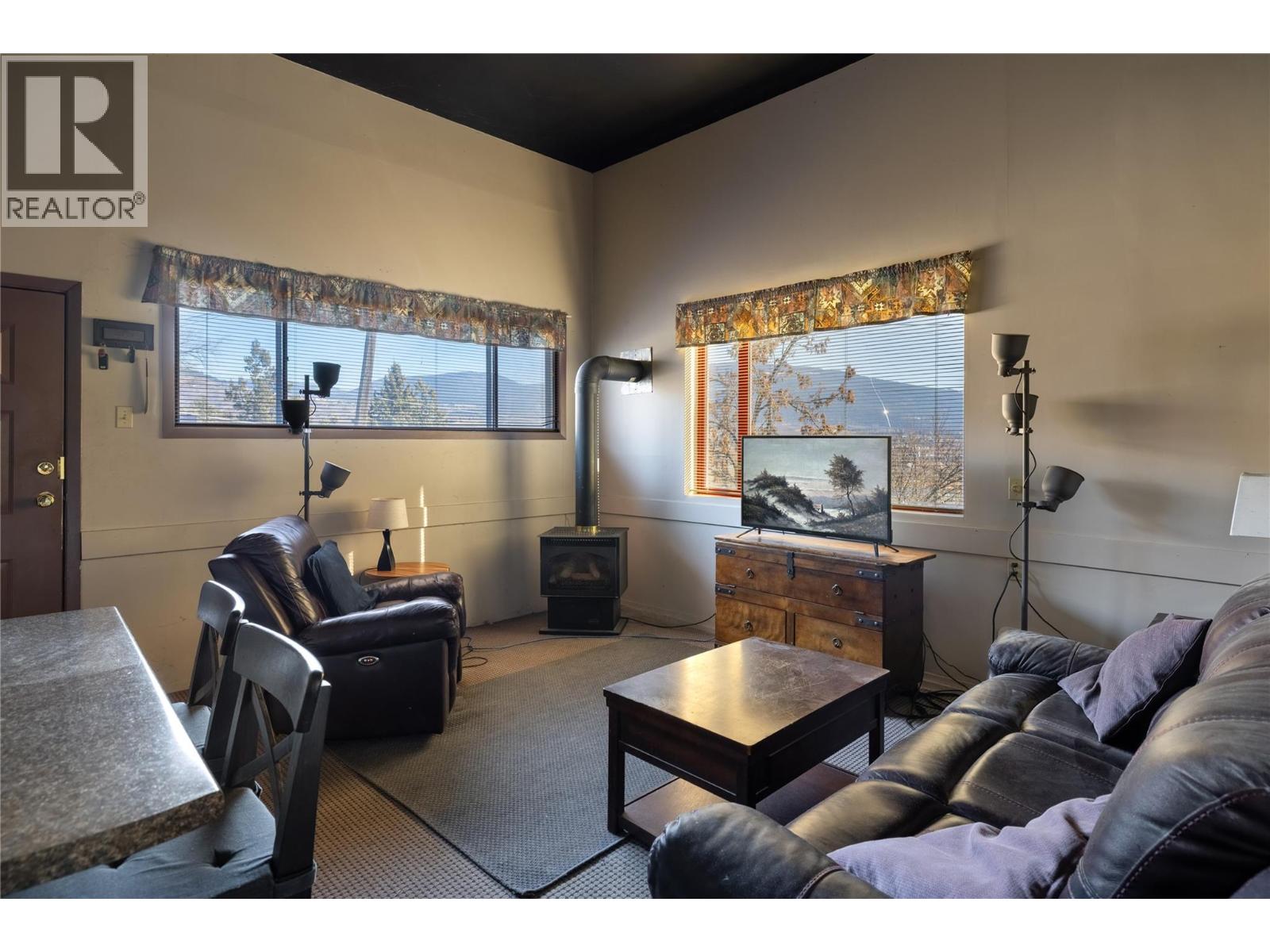  6424 Goose Lake Road, Vernon