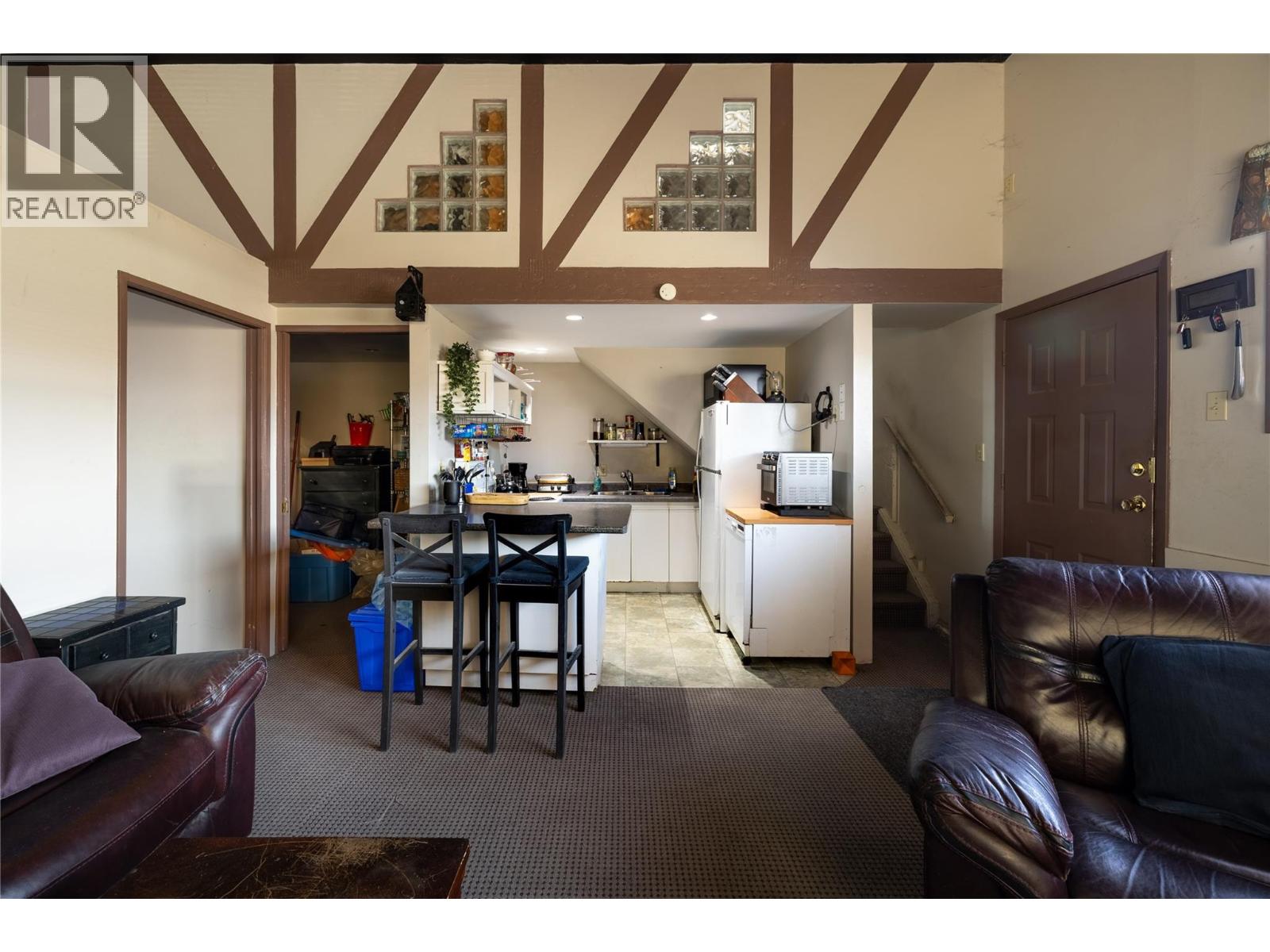  6424 Goose Lake Road, Vernon