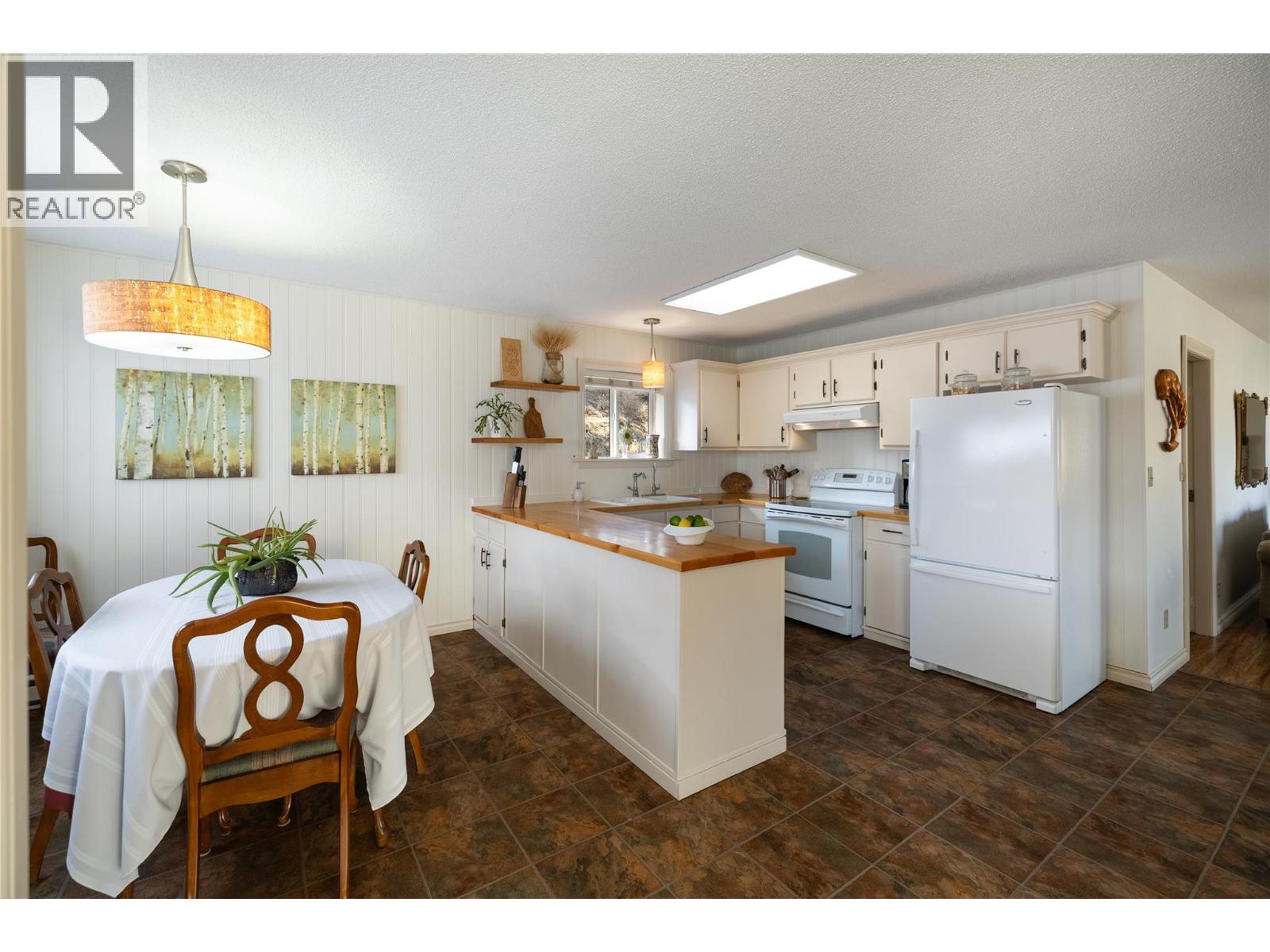  6424 Goose Lake Road, Vernon