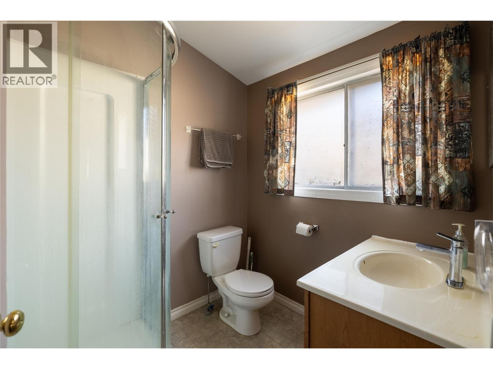  6424 Goose Lake Road, Vernon