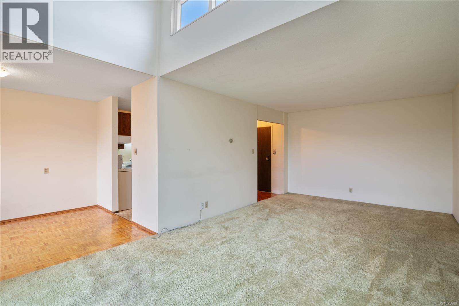 406 853 Selkirk Ave, Esquimalt