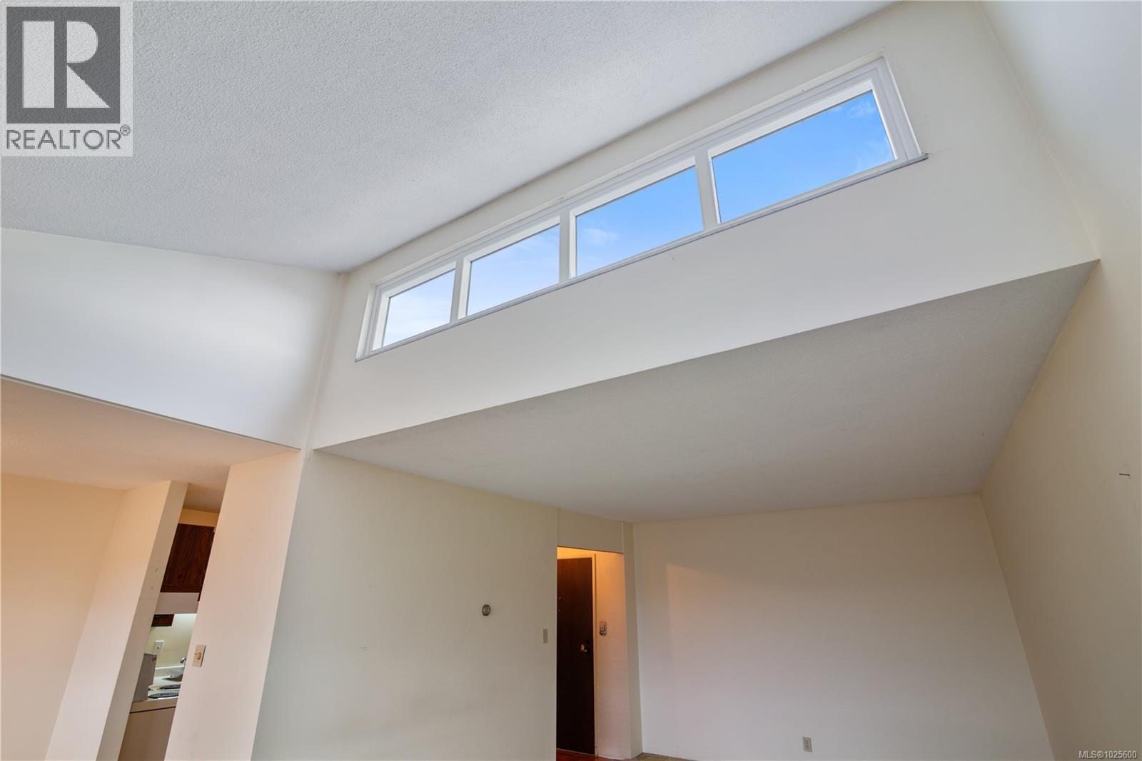 406 853 Selkirk Ave, Esquimalt