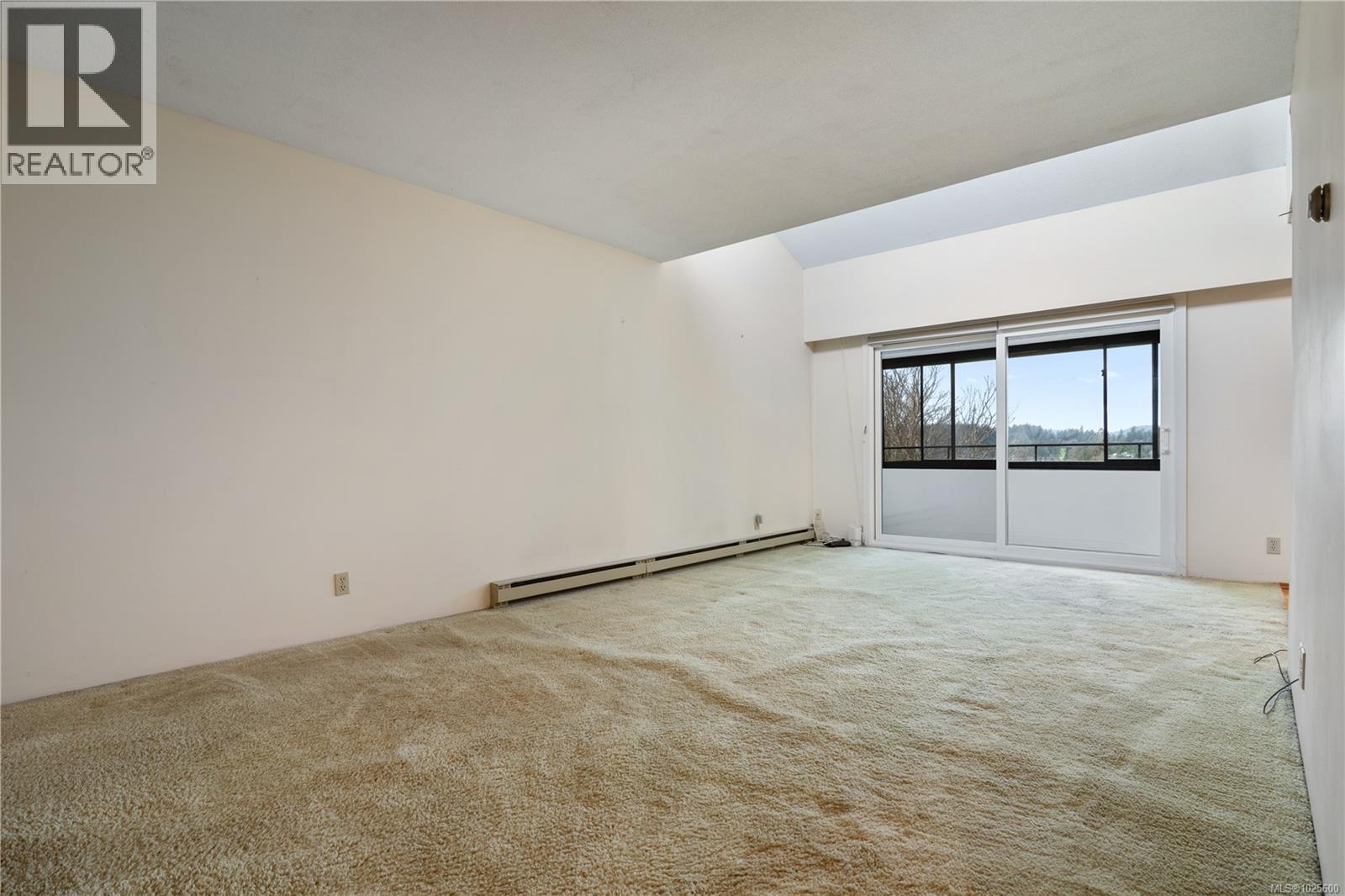 406 853 Selkirk Ave, Esquimalt