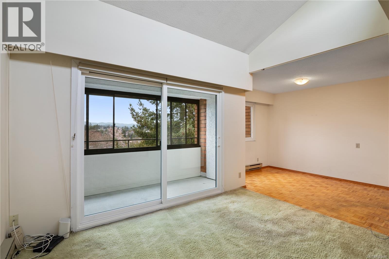 406 853 Selkirk Ave, Esquimalt