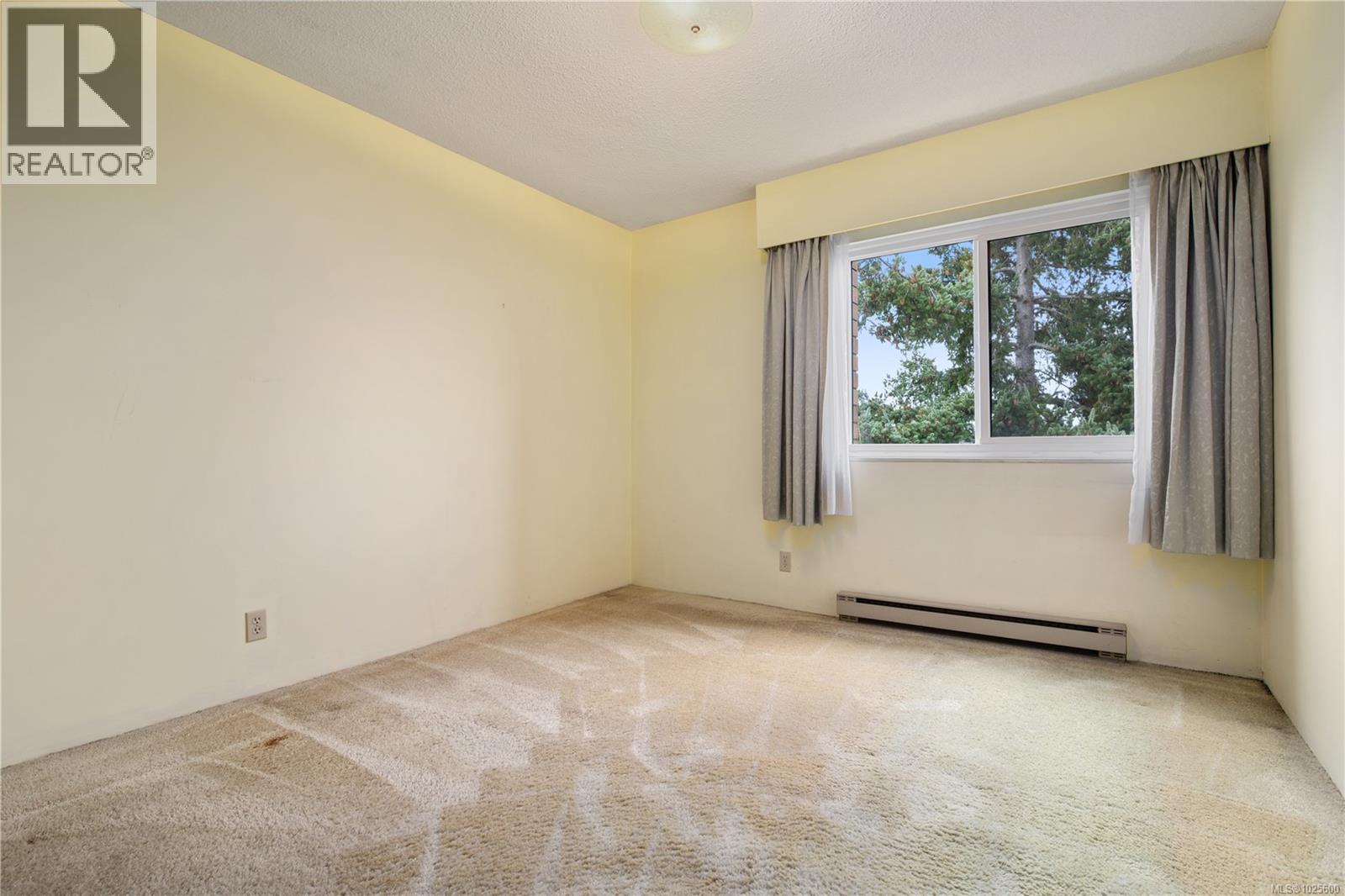 406 853 Selkirk Ave, Esquimalt