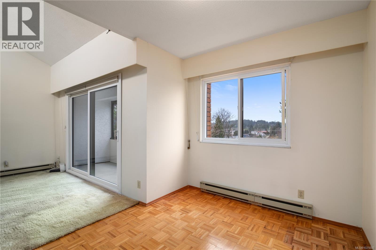 406 853 Selkirk Ave, Esquimalt