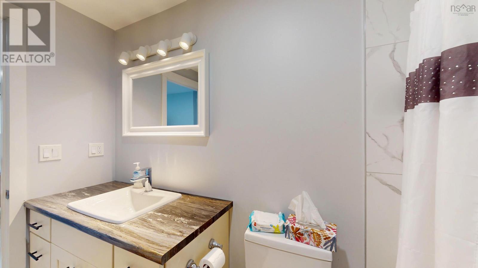 Property 21 of 48 of 27 Weagle Drive