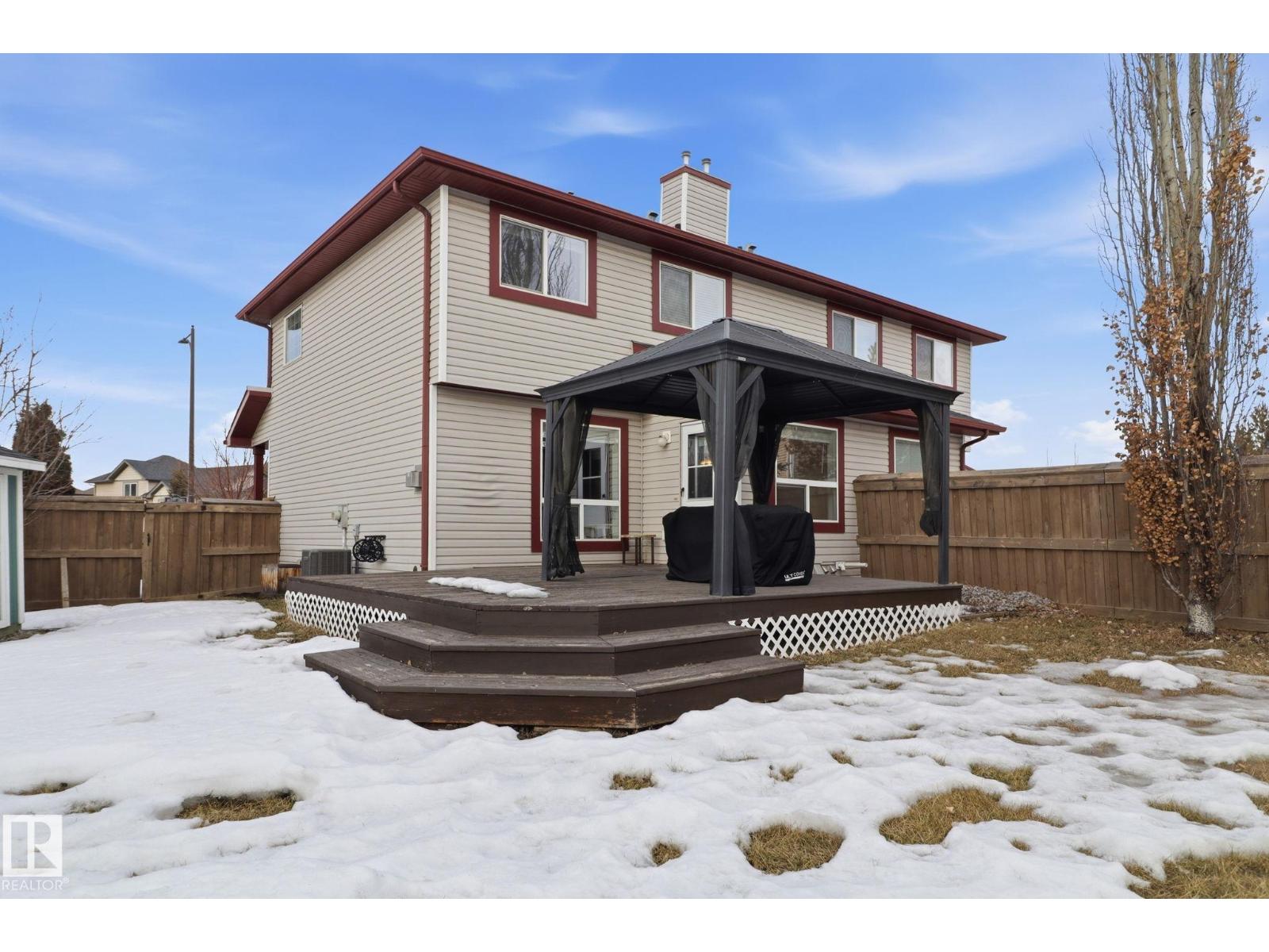 9037 Scott CR NW, Edmonton