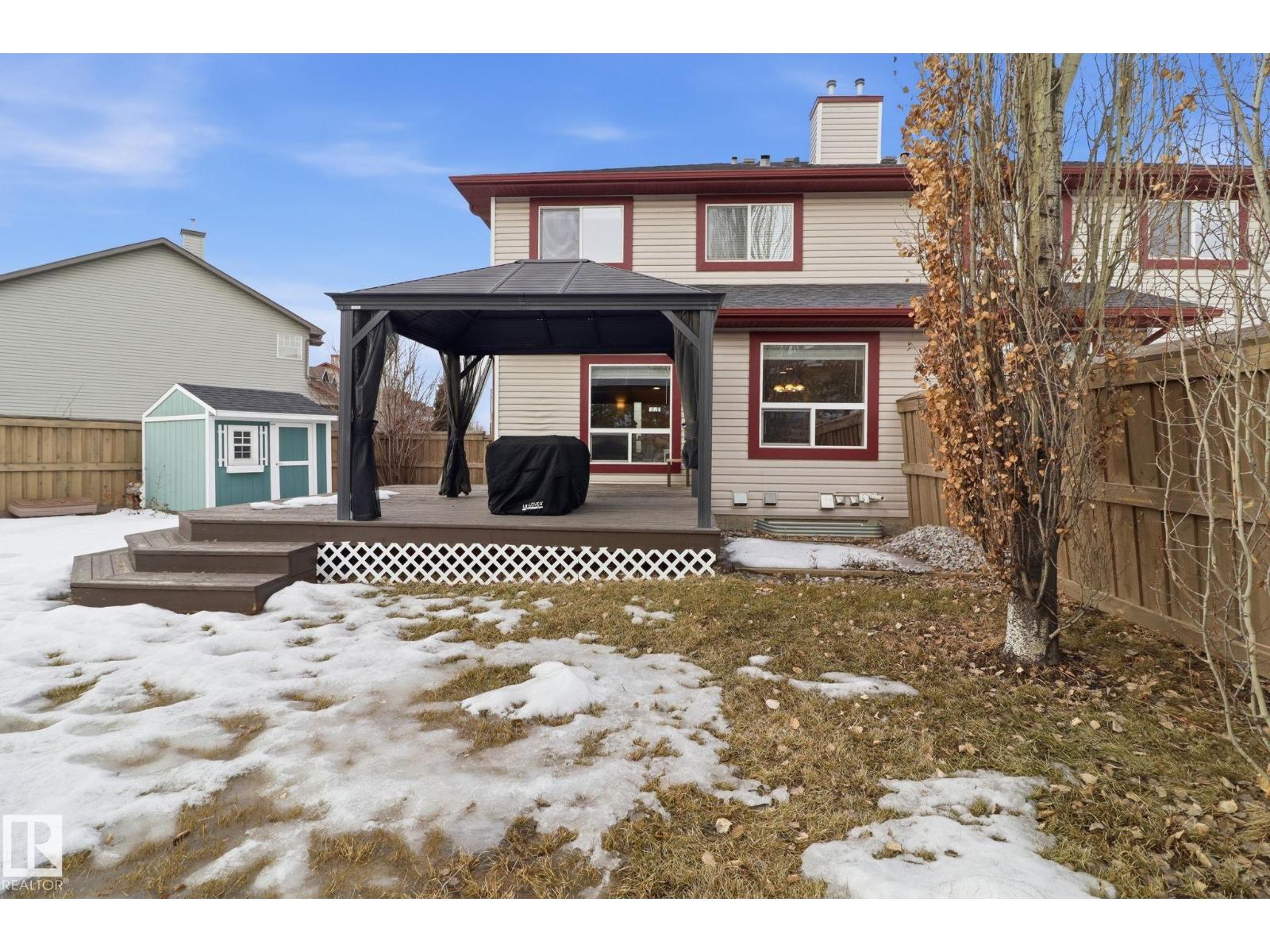 9037 Scott CR NW, Edmonton