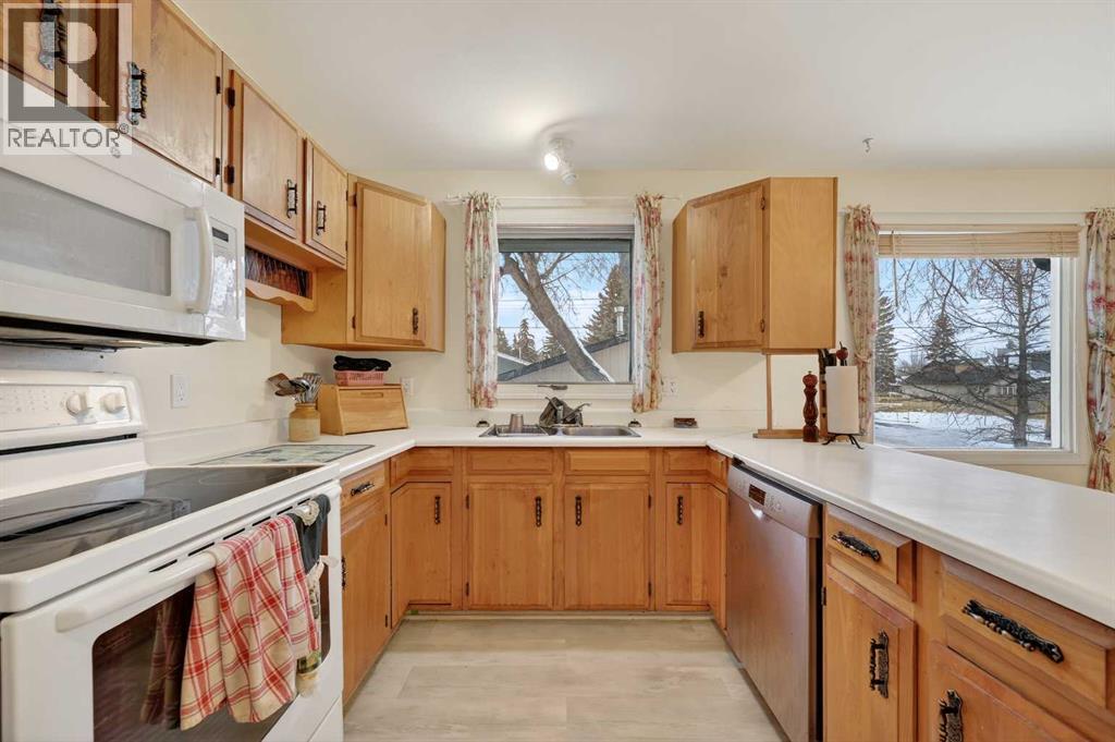 Single Family House Bungalow for Sale in  Bowglen Road NW Bowness Calgary 