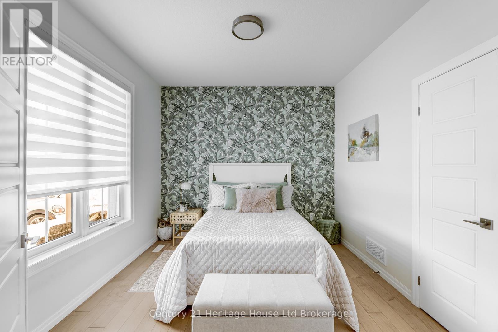 29 KEBA CRESCENT - Photo 4 of 49, Tillsonburg, Ontario